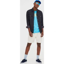 Bermudy joggersy basic. Czarne bermudy męskie marki Pull&Bear, m. Za 49,90 zł.