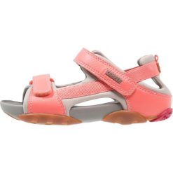 Camper OUS Sandały trekkingowe multicolor/assorted. Czerwone sandały chłopięce Camper, z materiału. Za 269,00 zł.