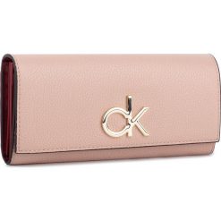Duży Portfel Damski CALVIN KLEIN - Re-Lock Lrg Trifold K60K605682 TBP. Różowe portfele damskie Calvin Klein, bez wzorów, ze skóry ekologicznej. Za 339,00 zł.