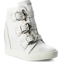 Sneakersy CARINII - B4387 G34-000-000-B88. Białe półbuty damskie Carinii, ze skóry. W wyprzedaży za 309,00 zł.