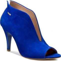 Botki BALDACCINI - 757500-758 Chaber Zamsz. Niebieskie botki damskie marki Baldaccini, ze skóry, eleganckie, bez obcasa, na obcasie, bez zapięcia. W wyprzedaży za 219,00 zł.