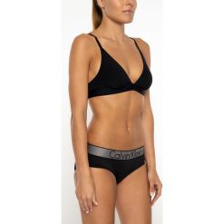 Figi klasyczne Calvin Klein Underwear 000QF1999E. Czarne figi damskie Calvin Klein Underwear, s, bez wzorów, z elastanu. W wyprzedaży za 99,00 zł.