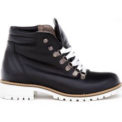 Botki - skóra naturalna - model 476 - kolor czarny lico. Czerwone botki damskie Zapato, na zimę, z jeansu, eleganckie, za kostkę, bez obcasa, na obcasie, na sznurówki. Za 399,00 zł.