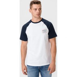 Quiksilver Koszulka Biały. Białe podkoszulki męskie Quiksilver, l, bez wzorów, z bawełny, z krótkim rękawem. Za 114,95 zł.