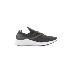 Buty do biegania New Balance MLAZRMB. Czarne buty sportowe męskie New Balance, bez zapięcia, do biegania. Za 293,23 zł.