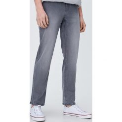 Jeansy regular - Jasny szary. Szare jeansy męskie Sinsay, m, bez wzorów. Za 59,99 zł.