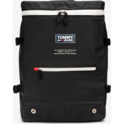 Tommy Hilfiger Plecak Czarny. Czarne plecaki męskie TOMMY HILFIGER, w paski, z materiału. Za 566,95 zł.