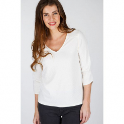 Koszulka "Jackys" w kolorze kremowym. Białe t-shirty damskie Scottage. W wyprzedaży za 63,95 zł.