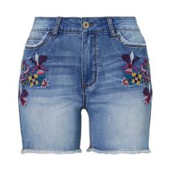 Cellbes Szorty błękitny denim female niebieski 54. Niebieskie szorty damskie Cellbes, z haftami, z denimu. W wyprzedaży za 129,00 zł.