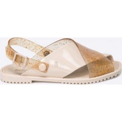 Melissa - Sandały Sauce Sandal Ad. Brązowe klapki damskie Melissa, bez wzorów, z materiału, bez obcasa, na szpilce. W wyprzedaży za 159,90 zł.