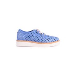 Derby Patrizia Pepe 2V6648/A2RZ-C560. Niebieskie półbuty damskie Patrizia Pepe, bez wzorów, bez obcasa, bez zapięcia. Za 399,00 zł.