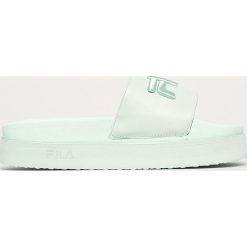 Fila - Klapki Morro Bay Zeppa F. Zielone klapki damskie Fila, bez wzorów, z gumy, bez obcasa, na obcasie. W wyprzedaży za 159,90 zł.
