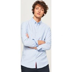 Koszula z mikroprintem slim fit - Niebieski. Niebieskie koszule męskie slim marki Reserved, l. Za 99,99 zł.