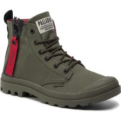 Trapery PALLADIUM - Pampa Unzipped 76443-309-M Olive Night. Zielone trapery damskie Palladium, z tworzywa sztucznego, bez obcasa, bez zapięcia. Za 429,00 zł.