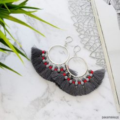 Kolczyki z chwostami Boho Big - Grey. Szare kolczyki damskie marki Pakamera. Za 129,00 zł.