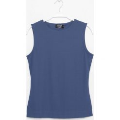 Topy damskie: Simple – Top