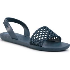 Sandały IPANEMA - Breezy Sandal Fem 82855 Blue/Blue 20729. Niebieskie klapki damskie Ipanema, bez wzorów, z tworzywa sztucznego, bez obcasa. W wyprzedaży za 89,00 zł.