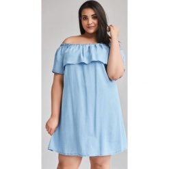 Lekka denimowa sukienka Dara duże rozmiary OVERSIZE PLUS SIZE LATO. Żółte sukienki damskie Moda Size Plus Iwanek, na co dzień, na lato, plus size, bez wzorów, z jeansu, bez kołnierzyka, plus size, bez rękawów, proste. Za 149,00 zł.