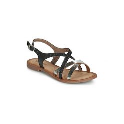 Sandały Kickers ETHY. Czarne sandały damskie Kickers, bez wzorów, bez obcasa, bez zapięcia. Za 186,15 zł.