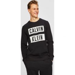 Calvin Klein Performance - Bluza. Niebieskie bluzy męskie Calvin Klein Performance, xl, z nadrukiem, z bawełny, z okrągłym kołnierzem, bez rękawów, bez kaptura. Za 299,90 zł.
