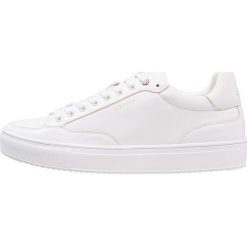 Tenisówki męskie: SIKSILK PHANTOM Tenisówki i Trampki white