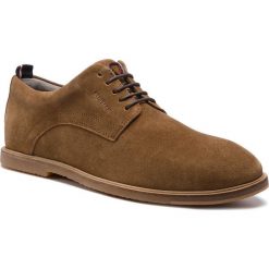Półbuty STRELLSON - Howard 4010002622 Cognac 703. Pomarańczowe półbuty męskie marki Strellson, na co dzień, bez wzorów, z zamszu, bez zapięcia. Za 349,00 zł.
