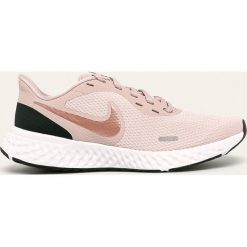 Nike - Buty Revolution 5. Czarne buty sportowe damskie Nike, bez wzorów, z gumy, sportowe. Za 239,90 zł.