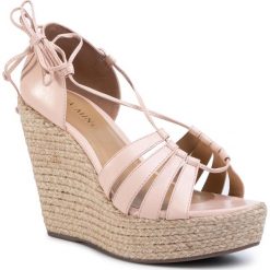 Espadryle EVA MINGE - EM-44-07-000539 121. Brązowe espadryle damskie Eva Minge, bez wzorów, ze skóry, bez obcasa, na obcasie. Za 439,00 zł.