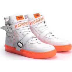 Patrizia Pepe Sneakersy. Trampki i tenisówki damskie Patrizia Pepe, bez wzorów, ze skóry, bez zapięcia. Za 549,00 zł.