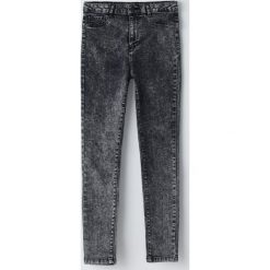 Jeansy push up -. Jeansy damskie Cropp. Za 79,99 zł.