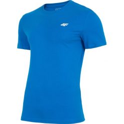 T-shirt męski TSM300 - niebieski. Niebieskie t-shirty męskie 4f, m, bez wzorów, bez kołnierzyka, bez rękawów. W wyprzedaży za 19,99 zł.