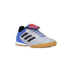 Buty do piłki nożnej adidas COPA 18.3 IN. Czarne halówki męskie marki Adidas, ze skóry, do piłki nożnej. Za 288,28 zł.
