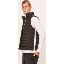 Calvin Klein Jeans - Bezrękawnik. Czarne płaszcze męskie Calvin Klein Jeans, m, bez wzorów, z poliesteru, bez kaptura. W wyprzedaży za 499,90 zł.