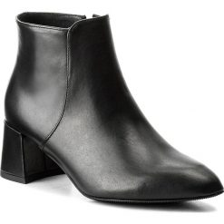 Botki GINO ROSSI - Hiromi DBH642-Z62-E100-9900-0 99. Czarne buty zimowe damskie marki Gino Rossi, z materiału, na obcasie. W wyprzedaży za 289,00 zł.