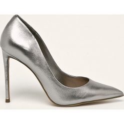 Steve Madden - Szpilki Vala. Czarne szpilki Steve Madden, bez wzorów, ze skóry ekologicznej, bez obcasa, na obcasie, bez zapięcia. Za 429,90 zł.