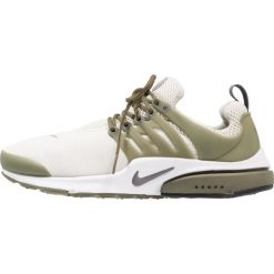 Trampki męskie: Nike Sportswear AIR PRESTO ESSENTIAL Tenisówki i Trampki light bone/dark grey/medium olive/white/black