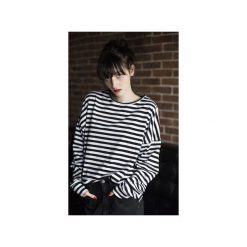 OVERSIZED STRIPES LONGSLEEVE. Czarne bluzy damskie marki The Hive, s, w paski, bez rękawów, bez kaptura. Za 119,00 zł.