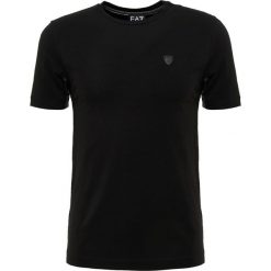 EA7 Emporio Armani Tshirt z nadrukiem black. Czarne koszulki męskie EA7 Emporio Armani, m, z nadrukiem, z elastanu, bez kołnierzyka, bez rękawów. Za 399,00 zł.