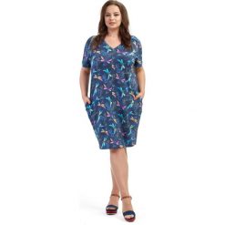 Sukienka Tatiana tuba print ważki XXL OVERSIZE LATO. Sukienki damskie Moda Size Plus Iwanek, na lato, xxl, bez wzorów, z elastanu, eleganckie, bez kołnierzyka, z krótkim rękawem, krótkie, mini, oversize. Za 129,90 zł.