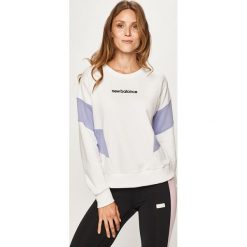 New Balance - Bluza. Białe bluzy damskie New Balance, s, z nadrukiem, z elastanu, bez rękawów, bez kaptura. W wyprzedaży za 219,90 zł.