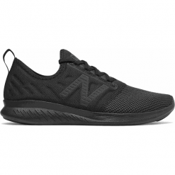 New Balance FuelCore Coast v4 - WCSTLLB4. Czarne trampki i tenisówki damskie New Balance, bez wzorów, z gumy, bez zapięcia. W wyprzedaży za 199,99 zł.