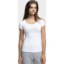 T-shirt damski TSD011 - biały. Białe t-shirty damskie 4f, bez wzorów, bez kołnierzyka. W wyprzedaży za 44,99 zł.