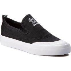 Buty adidas - Matchcourt Slip F37387 Cblack/Cblack/Ftwwht. Czarne buty sportowe damskie Adidas, bez wzorów, z gumy, bez zapięcia. W wyprzedaży za 199,00 zł.