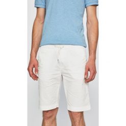 Pierre Cardin - Szorty. Białe spodenki i szorty męskie Pierre Cardin, bez wzorów, z elastanu, casualowe. Za 269,90 zł.