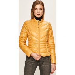Vero Moda - Kurtka. Kurtki damskie Vero Moda, s, bez wzorów, z poliesteru, krótkie, bez kaptura. W wyprzedaży za 129,90 zł.
