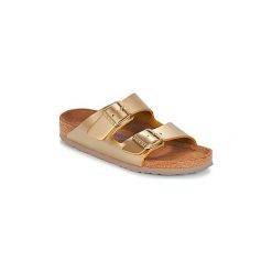 Klapki Birkenstock ARIZONA SFB. Żółte klapki damskie Birkenstock, bez wzorów, bez obcasa. W wyprzedaży za 314,30 zł.