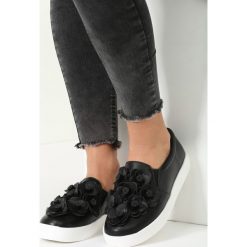 Czarne Slip On Down Again. Czarne trampki damskie slip on marki vices, ze skóry. Za 69,99 zł.