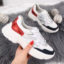 Sneakersy damskie skórzane na grubej podeszwie białe Filippo - biały / czerwony. Czerwone buty sportowe damskie FILIPPO, bez wzorów, sportowe. Za 149,99 zł.