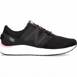 New Balance Fresh Foam Vero Racer - WVRCRLB1. Pomarańczowe buty sportowe damskie New Balance, bez wzorów, z materiału, tenisowe. W wyprzedaży za 209,99 zł.