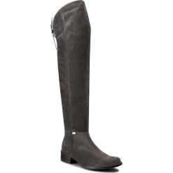Muszkieterki SOLO FEMME - 52068-07-F54/000-01-00 Grafit. Szare kozaki damskie Solo Femme, ze skóry, bez obcasa, na obcasie, bez zapięcia. W wyprzedaży za 369,00 zł.